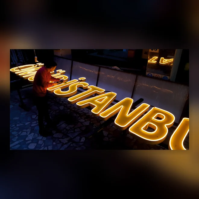 Cephe tabelası — Neon Tabela